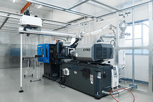 透明製品成形工場